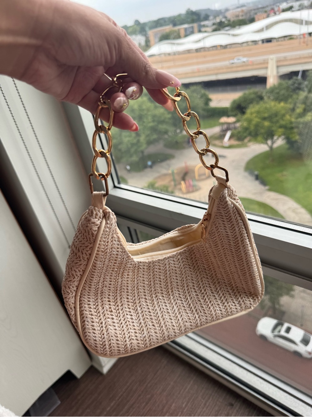 SHEIN Cream Woven Shoulder Bag with Gold Chain Handle